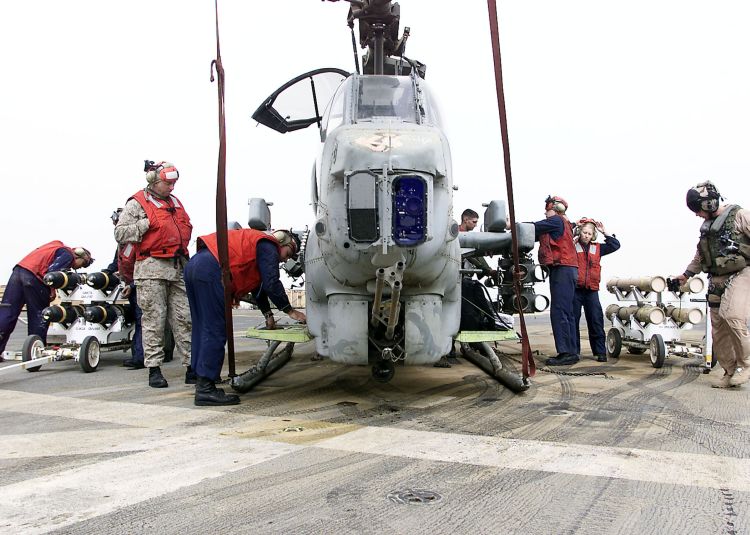 Image: AH-1W Super Cobra Helicopter