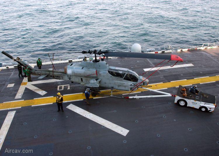 Image: USMC AH-1W Super Cobra Helicopter